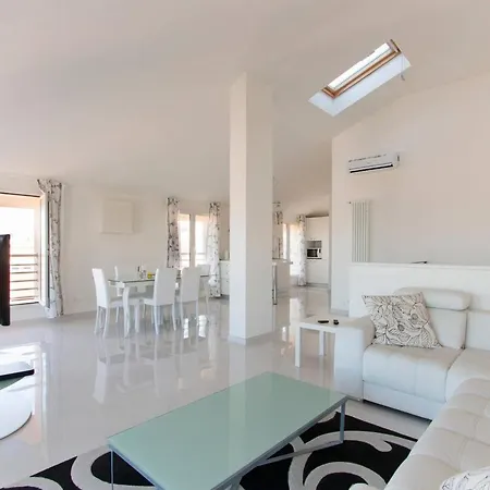 Delfino Superior Holiday home *